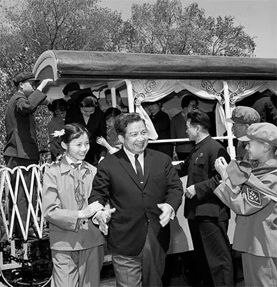 六一小火车,六一陪伴孩子和家人的美好时光