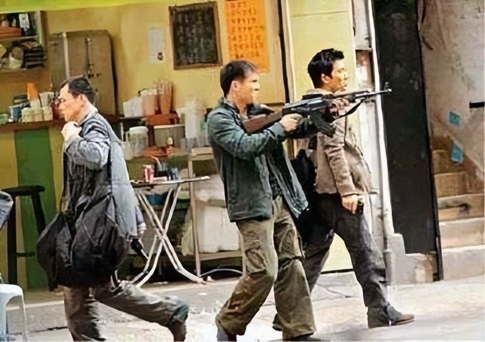 新中国第一悍匪张君，八个*妇情**帮助他犯案，他到底有何魅力？