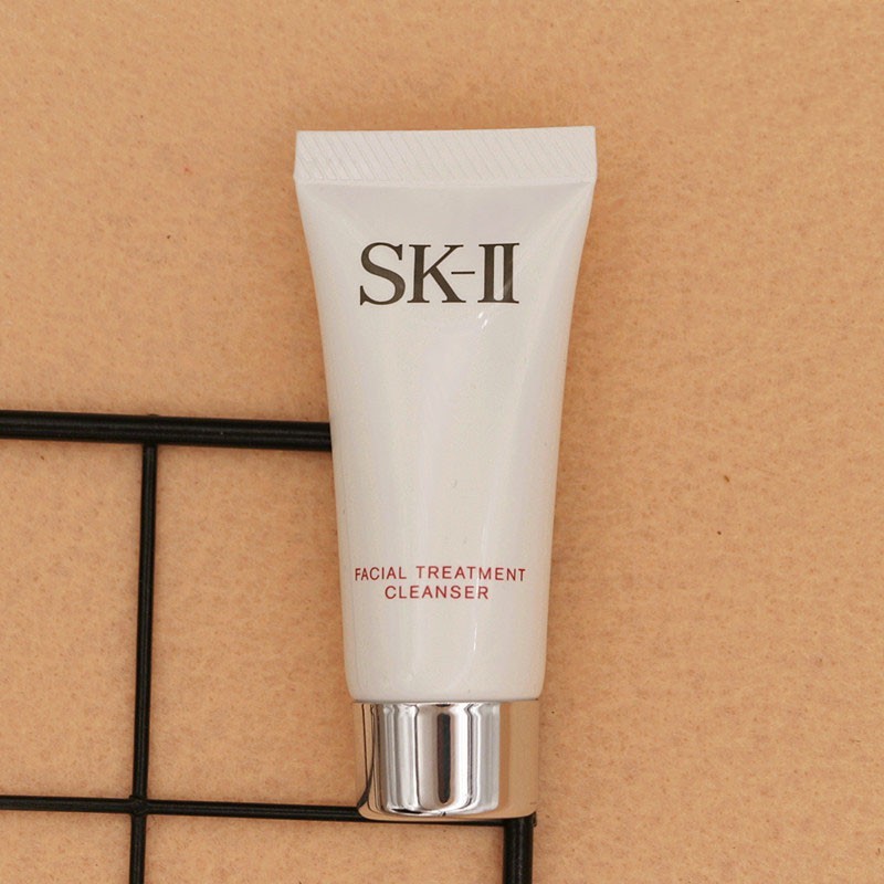 干皮洗面奶推荐洗卸合一,敏感肌肤洗卸二合一洗面奶推荐