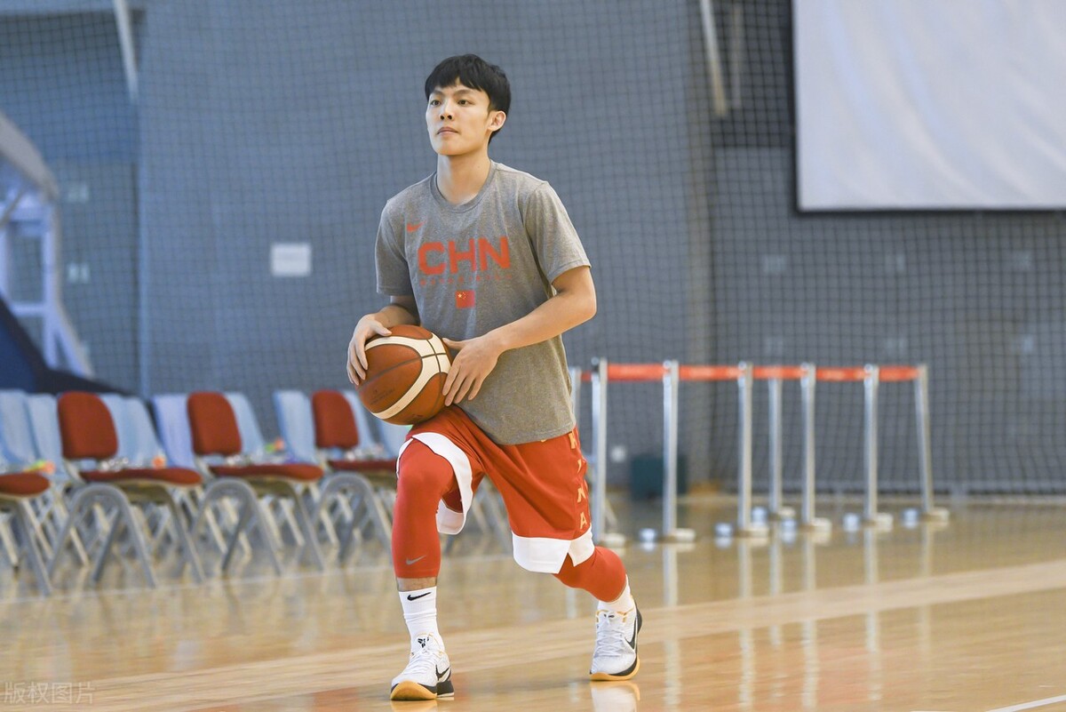 徐杰少年老成,徐中锋身高多少