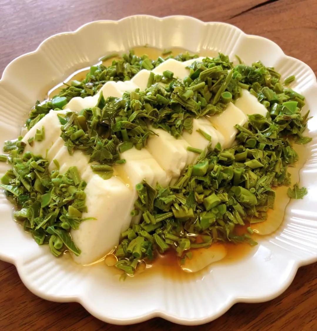 香椿季来临，除了炒鸡蛋，还有这5道香椿的神仙吃法！收藏起来试试吧