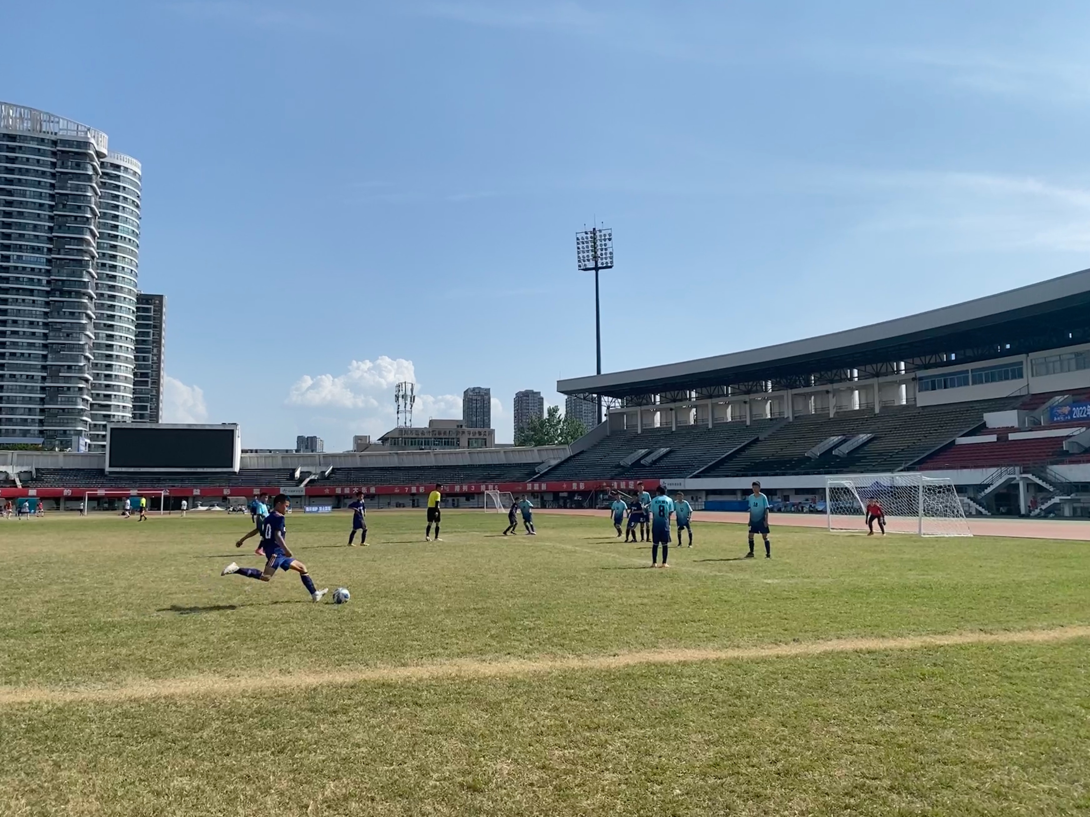逸夫小学冠军,德阳市小学足球冠军杯
