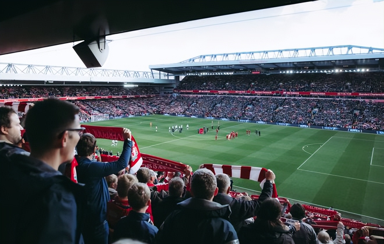 靠足球每月收入上万,世界杯20元赚500万