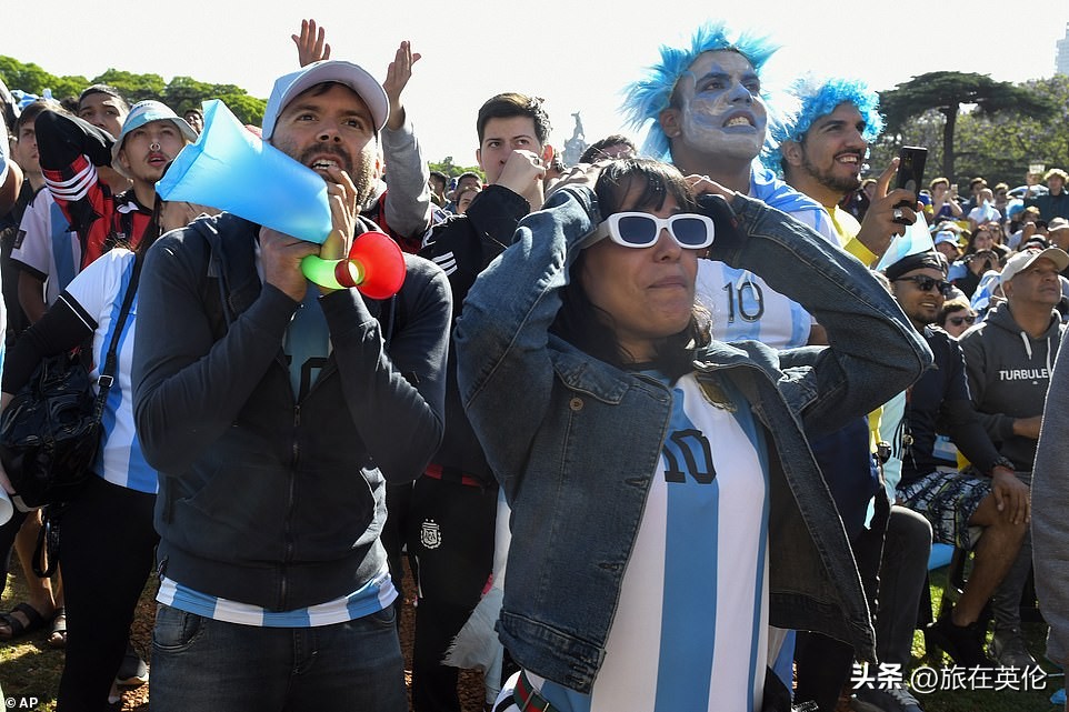 阿根廷沙特大冷门足球,别为我哭泣阿根廷电影场面