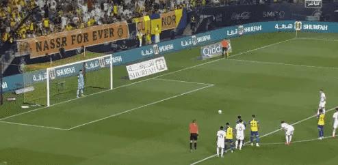 c罗连场破门曼联逆转取胜,c罗连进三球翻盘巴塞罗那