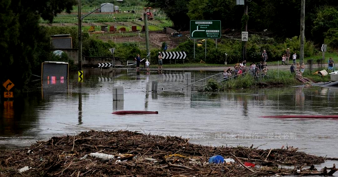 澳女子下海游泳，*处私**竟然被感染