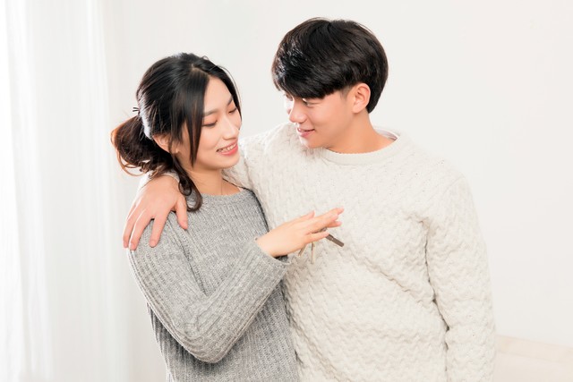 美女相亲62岁大叔,47岁美女相亲55岁大叔视频