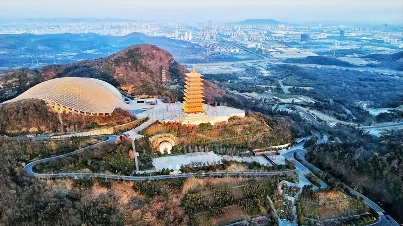 权力与法统——中山先生的“国葬”与“*党**葬”