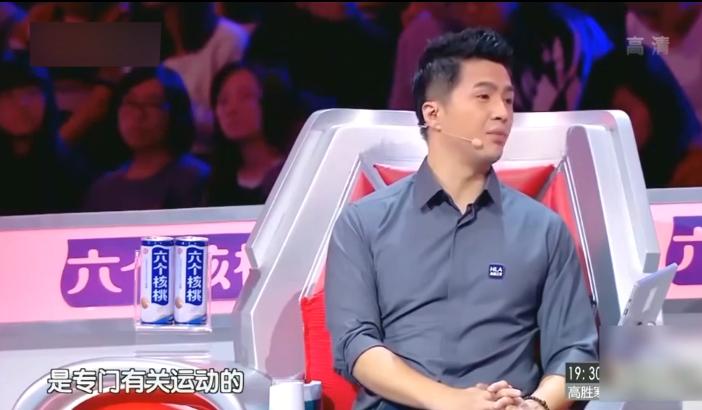 “明星针锋相对”：杨丽萍对金星当众拍桌，冯小刚让成龙下不来台