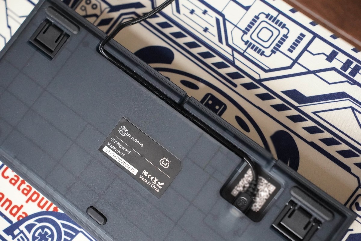 小呆虫gk75机械键盘怎么开灯光,小呆虫gk75机械键盘定制在哪里