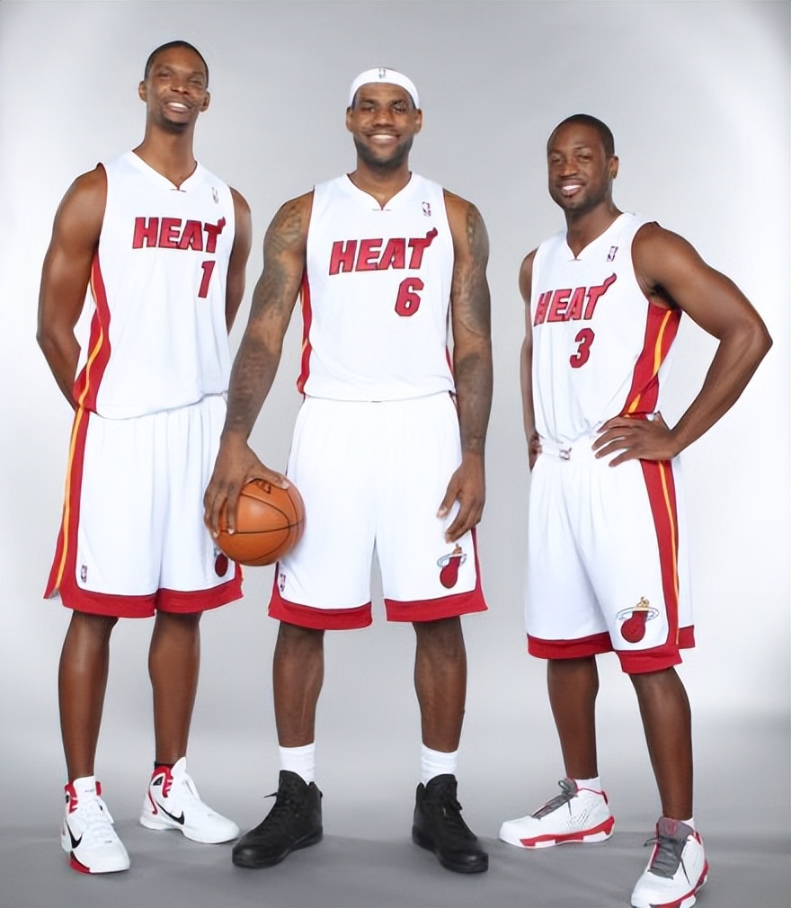 詹姆斯生涯全记录,詹姆斯生涯成就一览