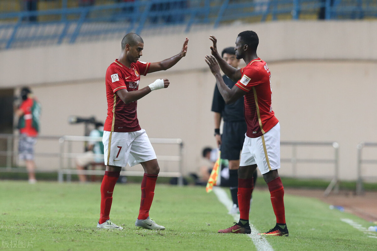 恒大降级泰达,世界足坛惊闻恒大降级