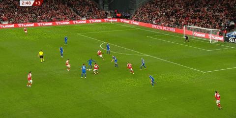 哈兰德和霍伊伦谁强,赫伊伦德哈兰德