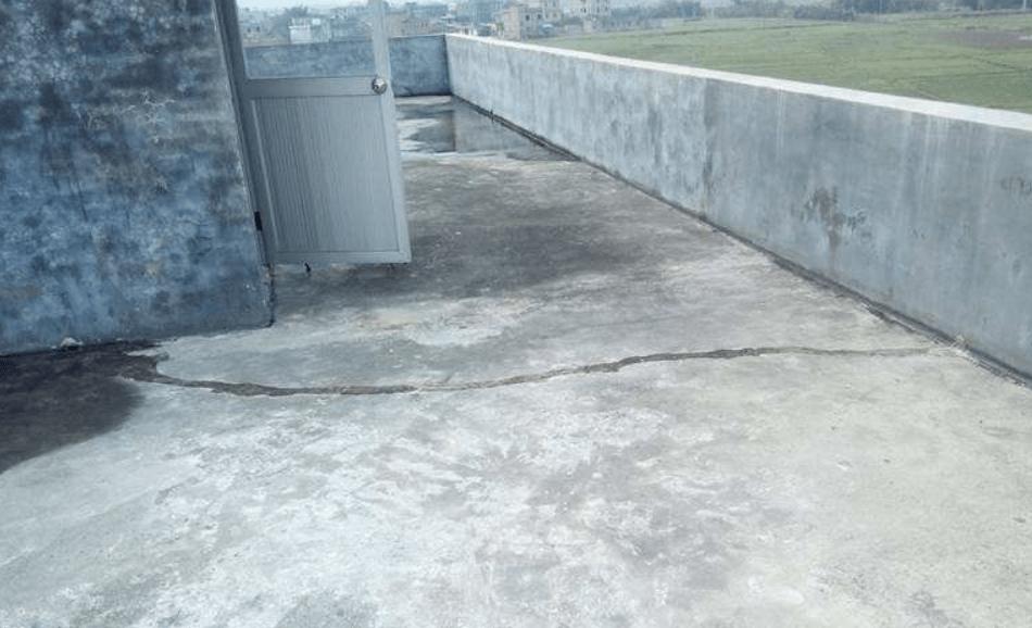 楼顶漏水怎么办快速解决方法,楼顶一下雨就漏水怎么解决