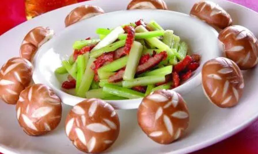 “清肺去火”的菜谱,木耳炒莴笋需要莴笋400g干木耳5g