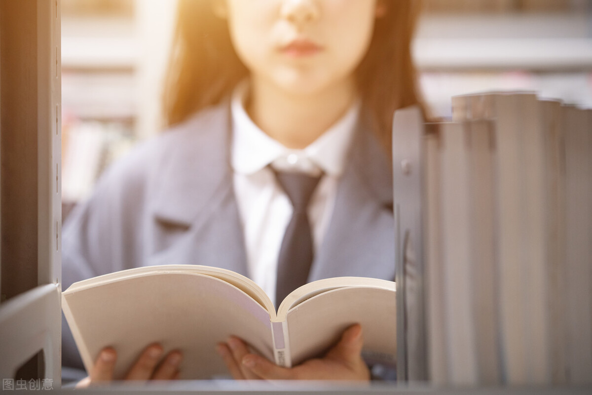 99个简练大气的高级词汇,拯救作文大白话,助力作文上50