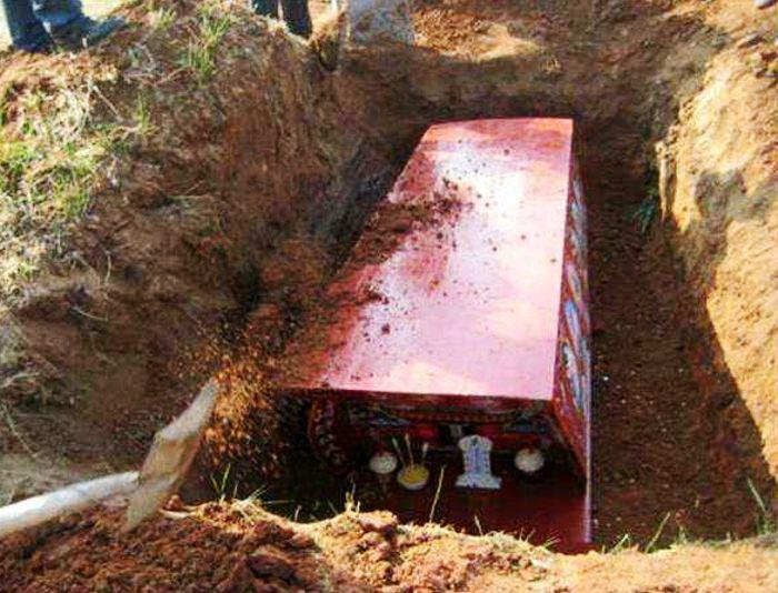 尸体被火化时为啥会哀嚎翻滚,尸体火化会发生什么