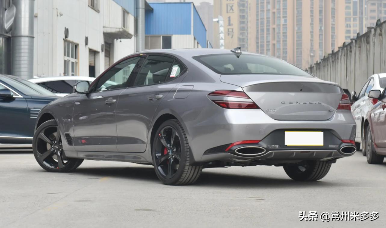 24款捷尼赛思g70后驱旗舰落地优惠,2.0t排量8at车型推荐