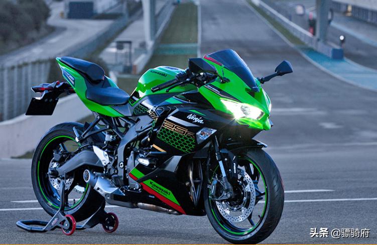 别老骂人网红，看这架势凯越今后几年大约要玩几票大的