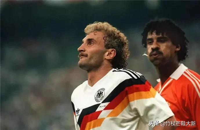 足球就像人生,足球如人生一样中途没有暂停