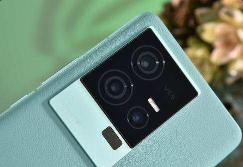 5000毫安120w快充iqoo骁龙手机,iqoo新一代12+256手机价格