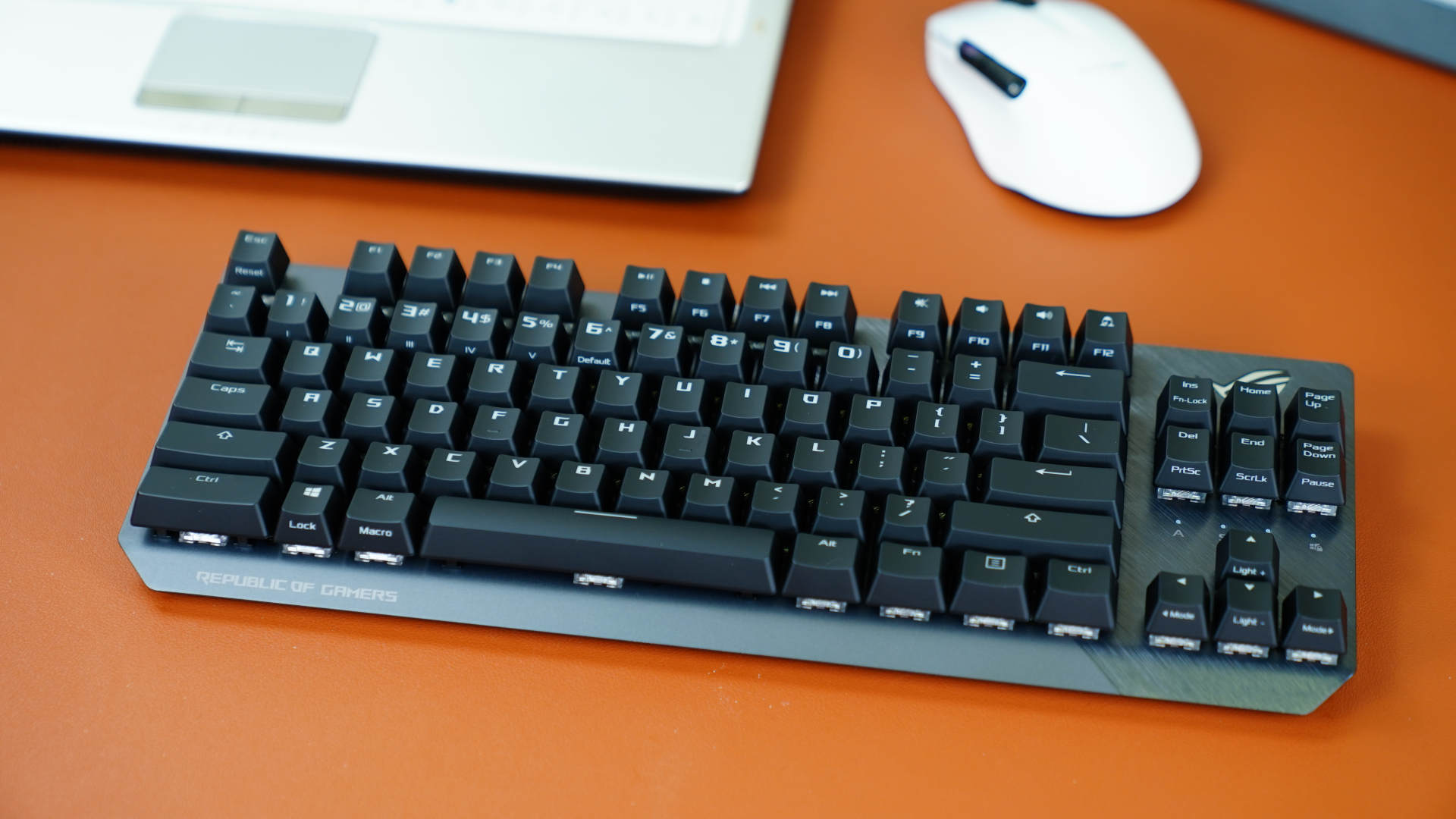 rog游侠tklnx键盘测评,rog游侠nx键盘测评