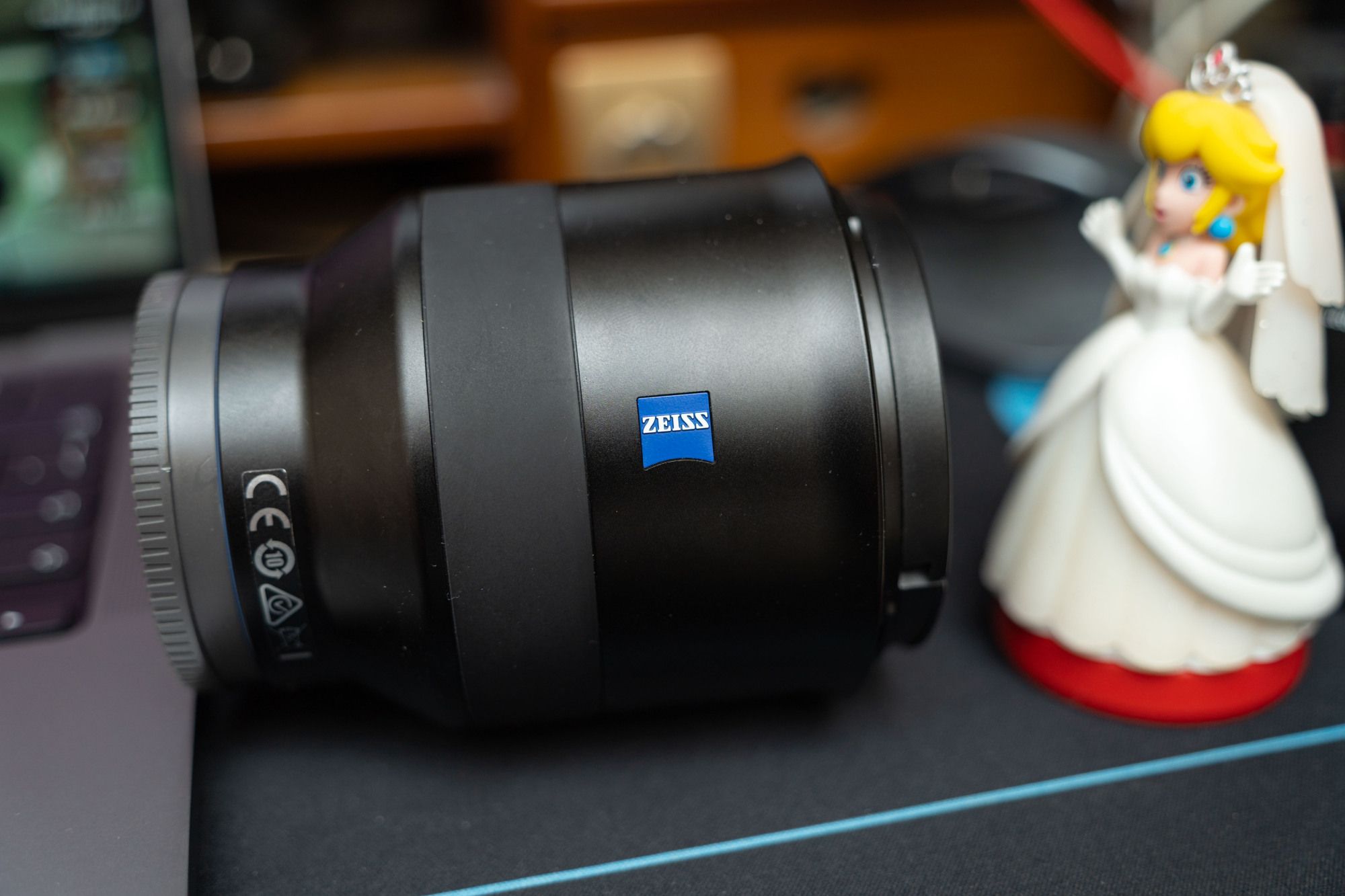 索尼85f1.8微单镜头详情,索尼微单35mmf1.4镜头推荐