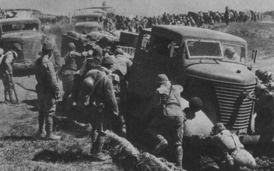 1939年河北一小伙给日军搓澡，乡亲骂他汉奸，后来才知他立了奇功