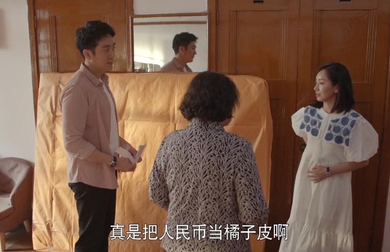 张颂文和冯绍峰走红毯互相谦让,冯绍峰张颂文翻白眼