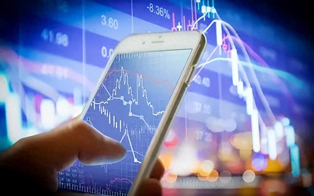 撼动世界的人民币抗战！究竟谁能守卫香港？