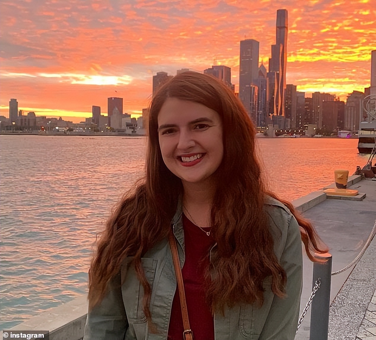 女子花1美元拍下旧钱包,未料是大牌百年前作品,镶着12颗真宝石