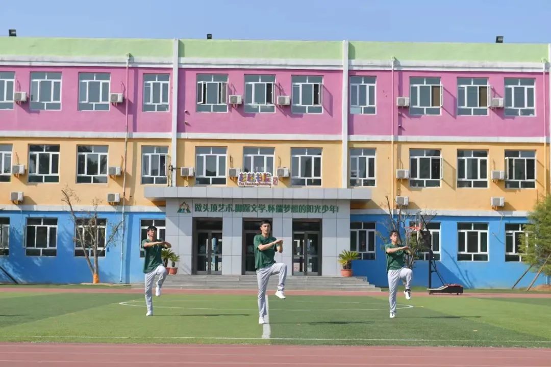 对刘畊宏的描写,刘畊宏很拽的角色