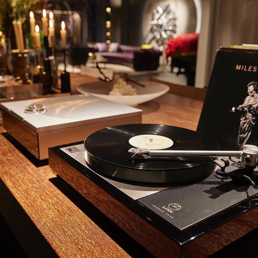 经过35年,黑胶唱片销量正式超过CD