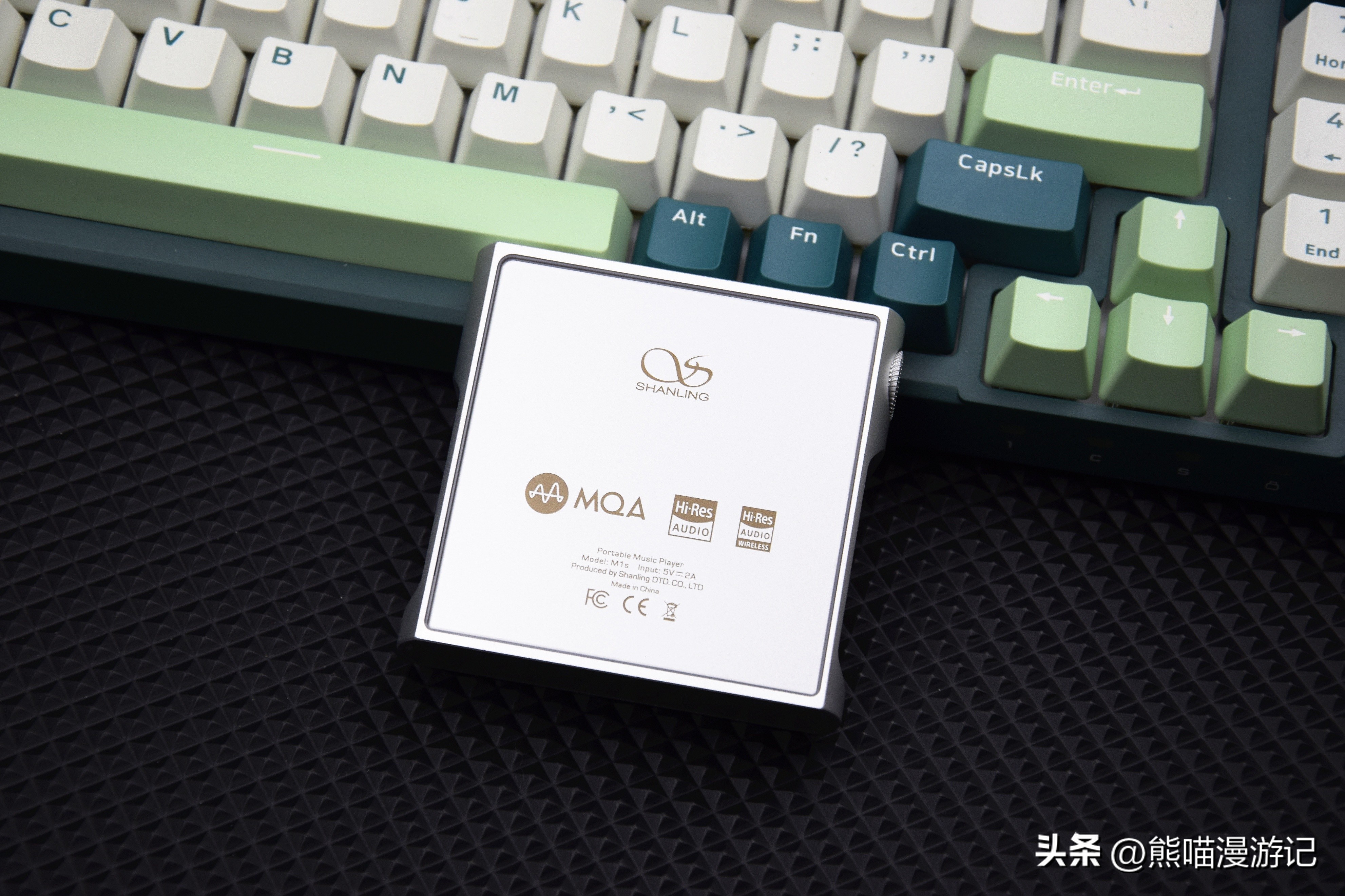 把千元*放播**器卷上了天，山灵M1S无损音乐HiFi*放播**器耳机搭配评测