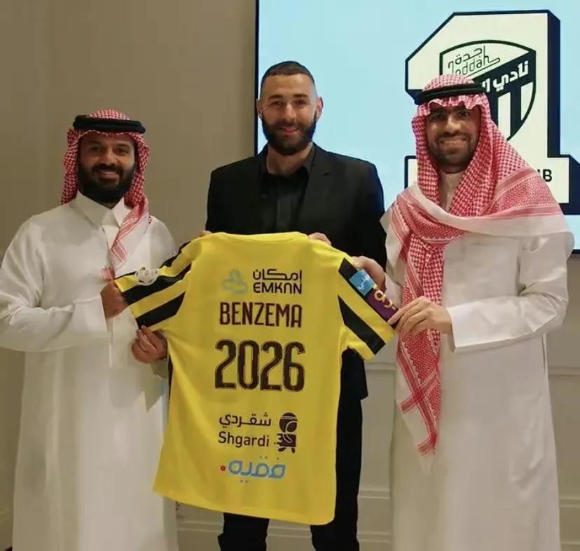 本泽马和齐耶赫,齐耶赫同框本泽马