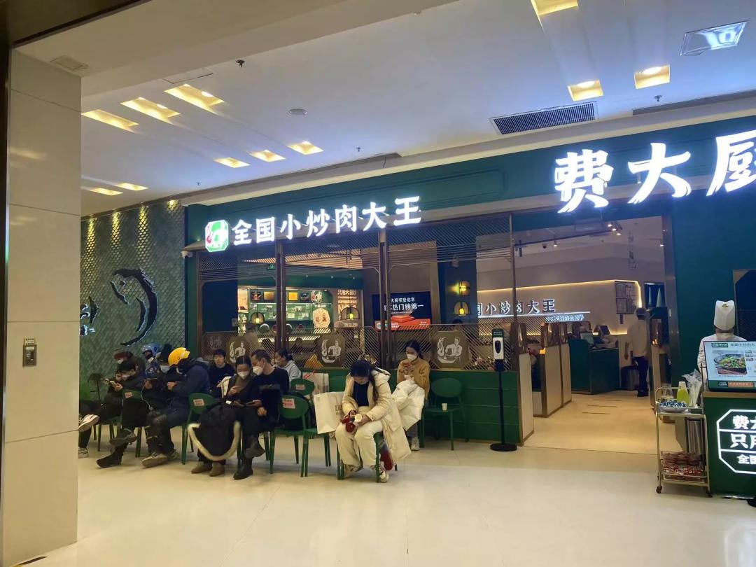 报复性消费市场的火热,报复消费热潮出现什么情况