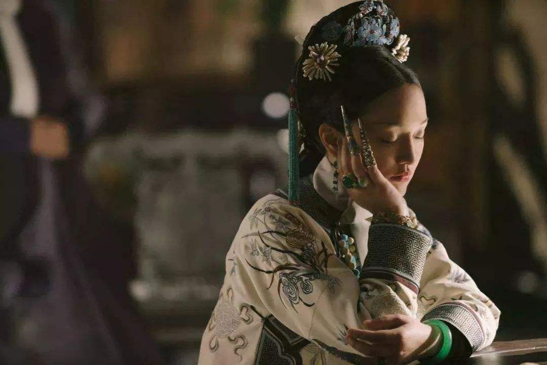 古代妃子和皇上翻牌,古代嫔妃被翻牌子前的准备