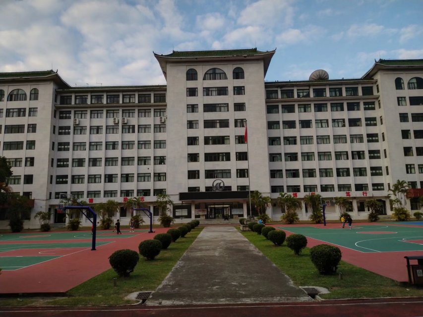 海南大学旅行记,三亚旅游景点海洋大学