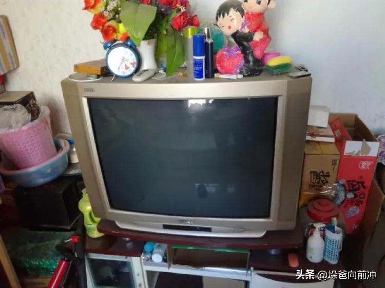 爱奇艺限制电视投屏，优酷更改会员规则，VIP正在摧毁电视机