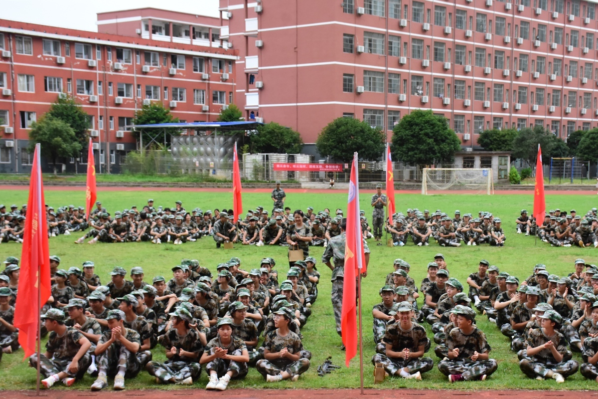 桂林各校军训精彩回顾,广西军训队列操