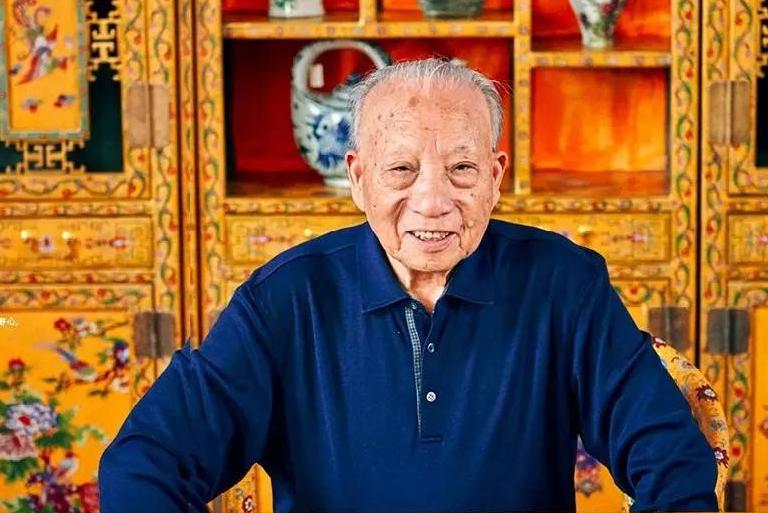 圆明新园横店集团徐文荣家族成员,横店创始人徐文荣哥哥