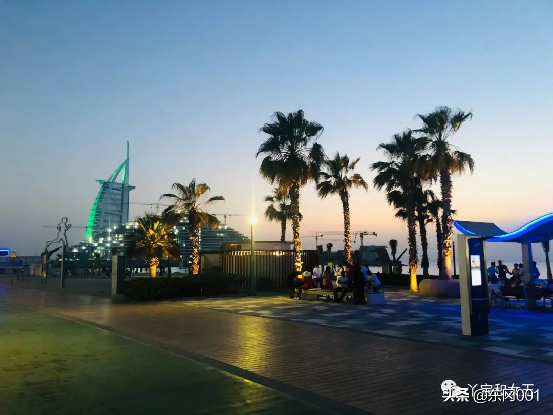 前往迪拜之旅,前往阿联酋