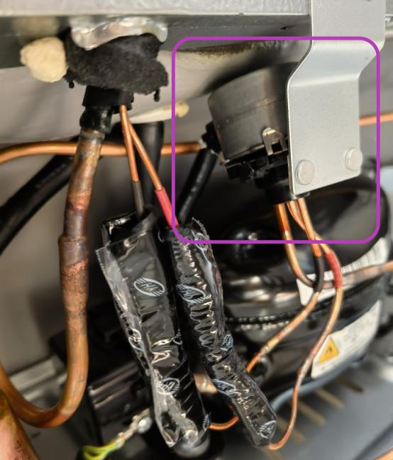 美的冰箱468和海尔470哪个好,海尔468冰箱拆解图解