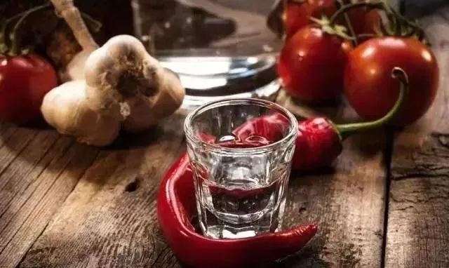 粮食酒和酒精酒哪个危害大,酒精酒和粮食酒的代码区别