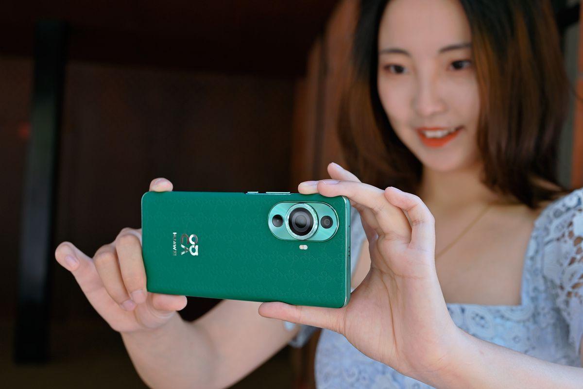 华为oppo3000元性价比最高的手机,oppo和华为1500元性价比高的手机