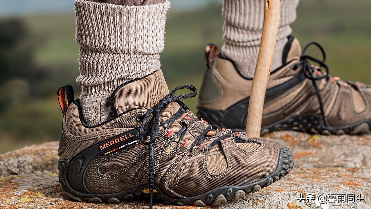 怎么挑选适合自己的户外徒步鞋,徒步靴和登山鞋有什么区别