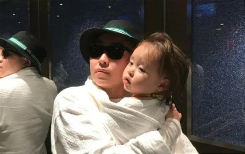 美国花了10万美金做试管婴儿,美国亚籍夫妻花10万做试管婴儿