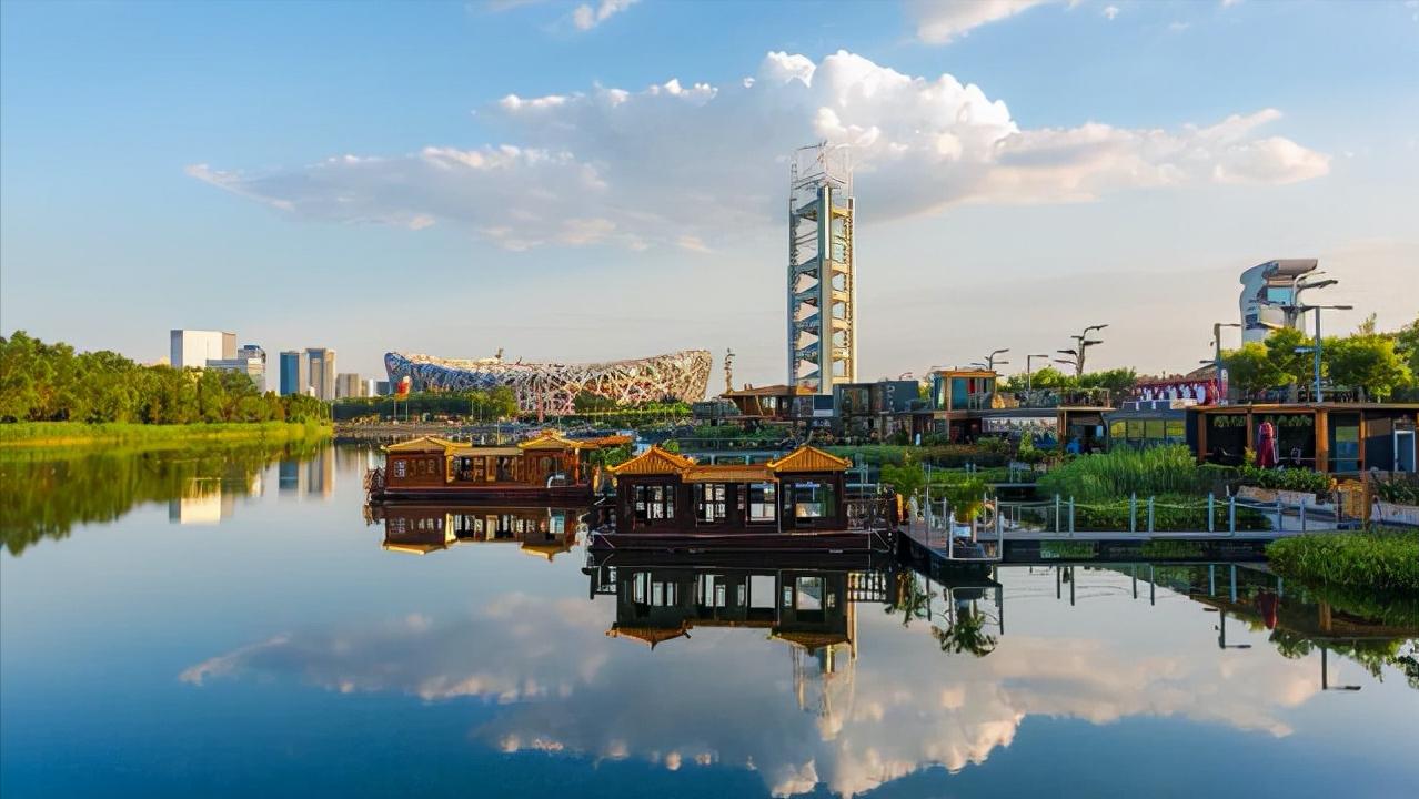 北京鸟巢大约可以容下多少人,北京鸟巢入口一共多少个