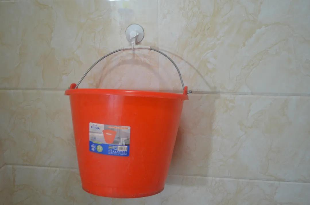 吸盘式挂钩吸不住怎么办,重复使用吸盘挂钩吸不住的妙招