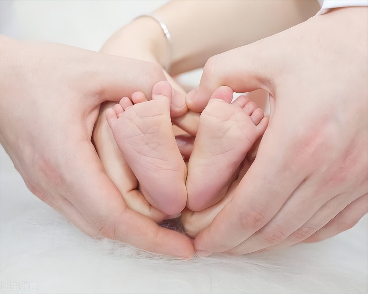 母乳对于儿童来说有用吗,母乳对孩子的好处和坏处